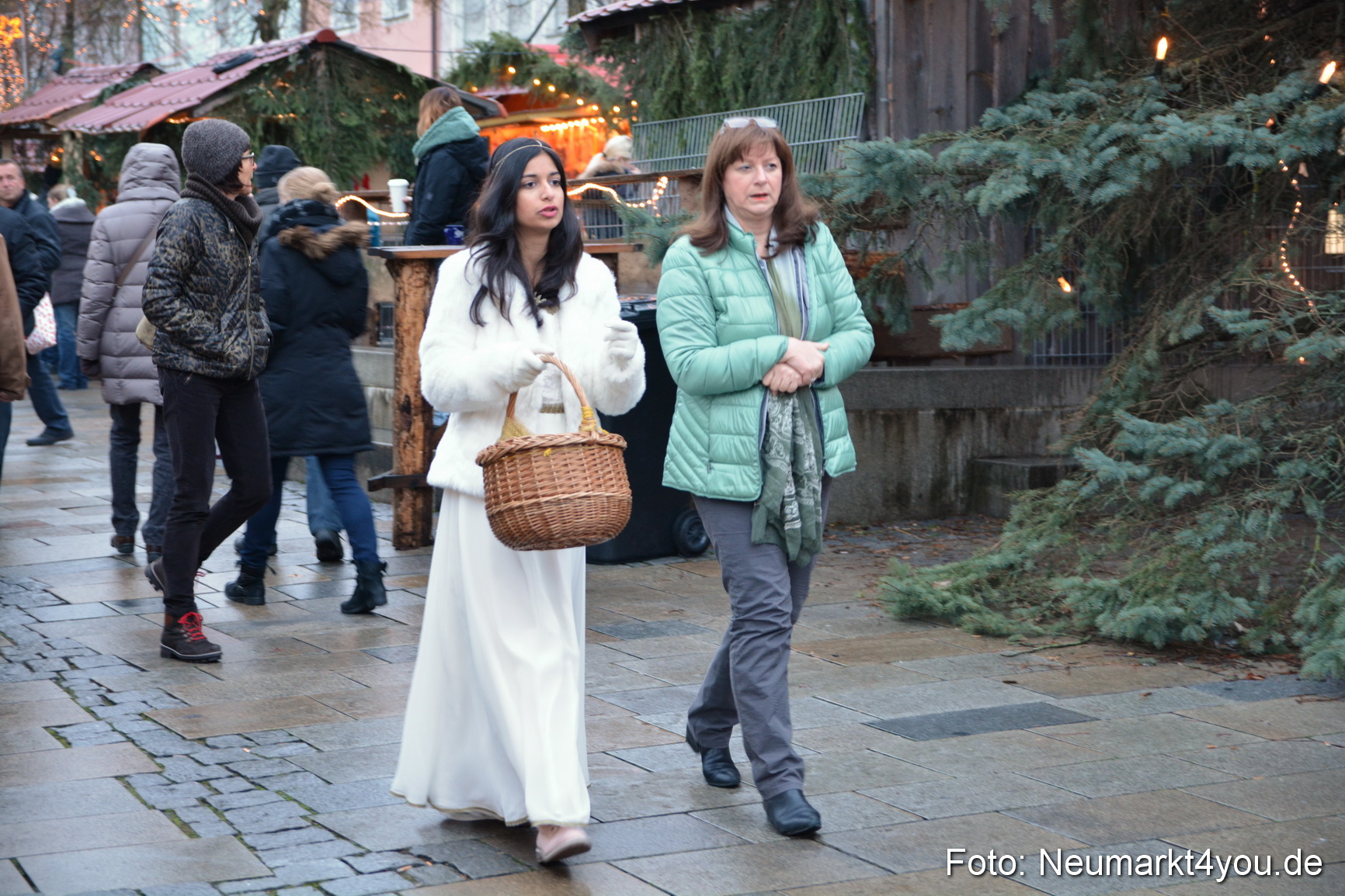Weihnachtsmarkt Neumarkt 2016 0016