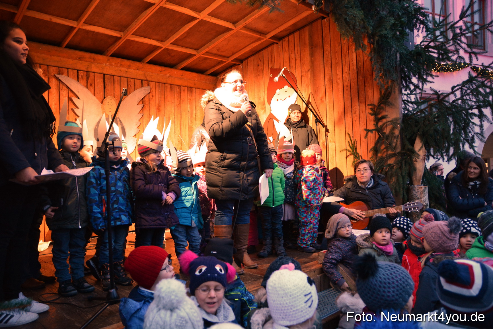 Weihnachtsmarkt Neumarkt 2016 0059