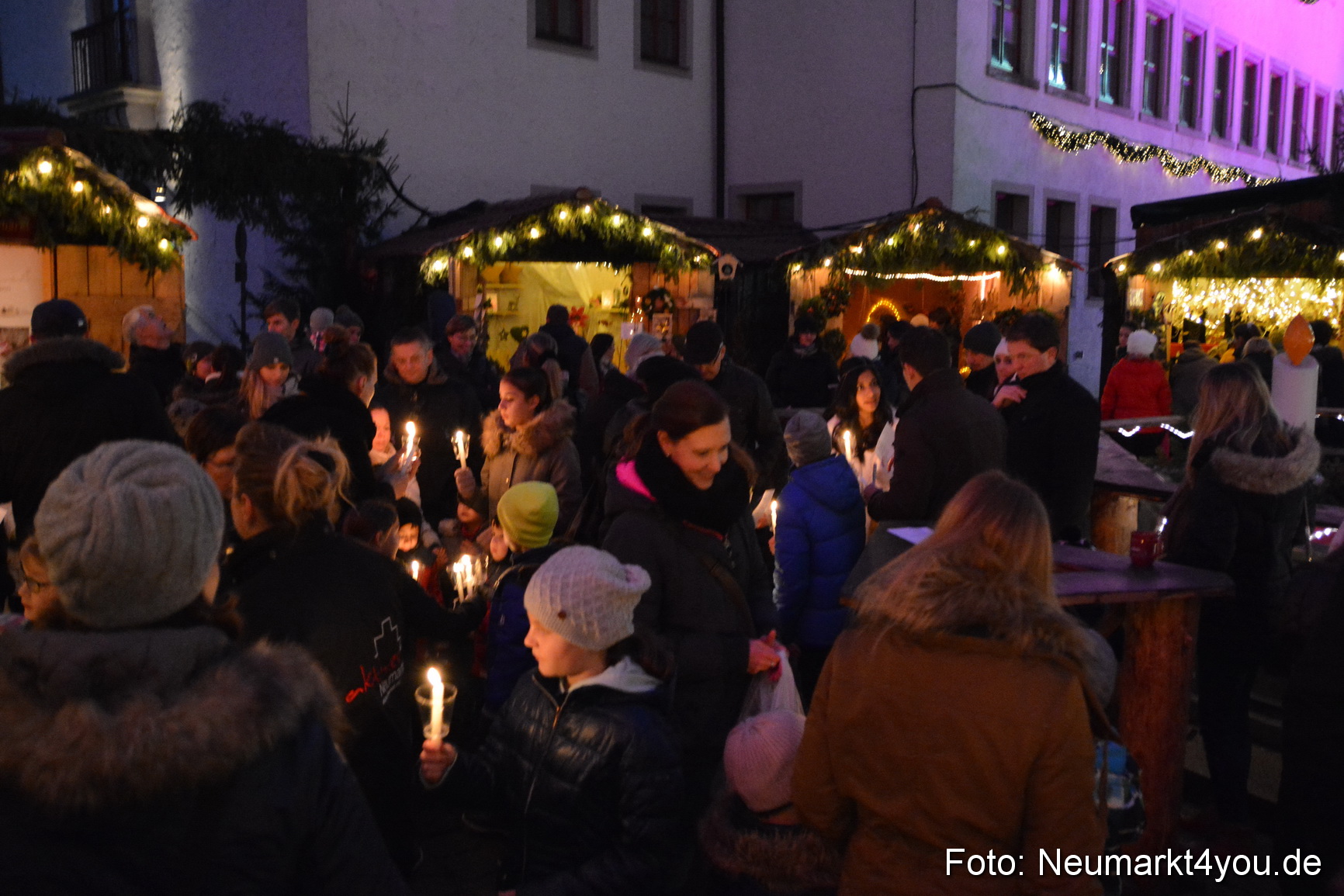Weihnachtsmarkt Neumarkt 2016 0067