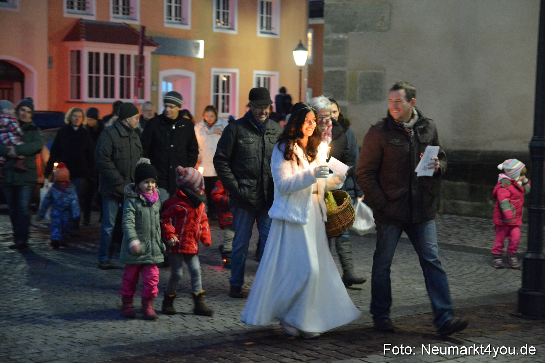 Weihnachtsmarkt Neumarkt 2016 0075