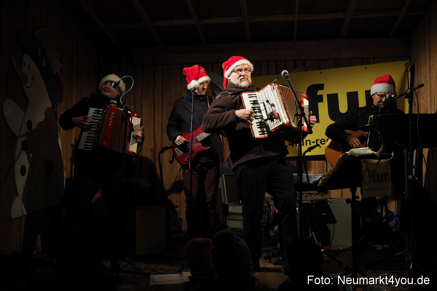 Weihnachtsmarkt Neumarkt 2016 0084