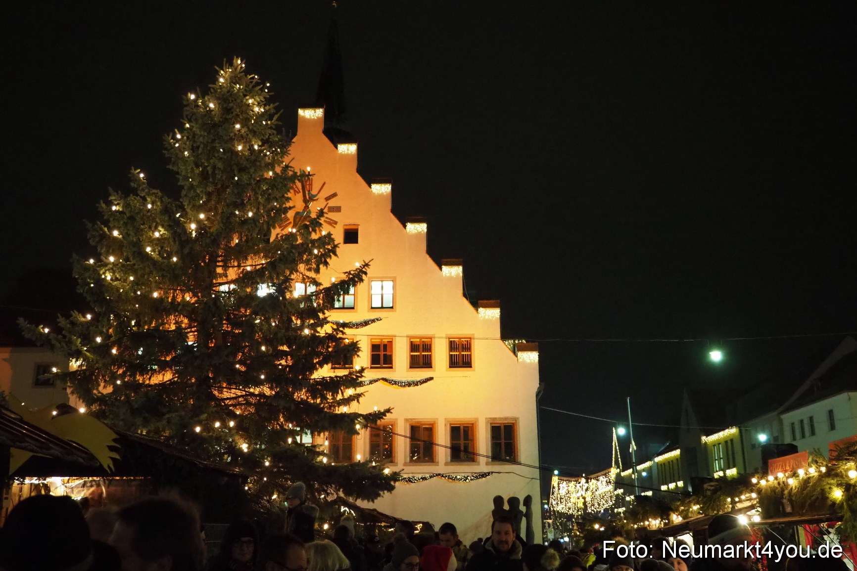 Weihnachtsmarkt Neumarkt 2016 0088