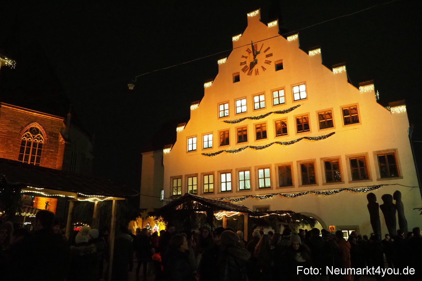 Weihnachtsmarkt Neumarkt 2016 0089