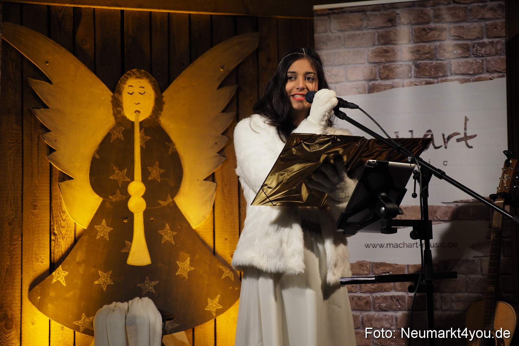 Weihnachtsmarkt Neumarkt 2016 0115