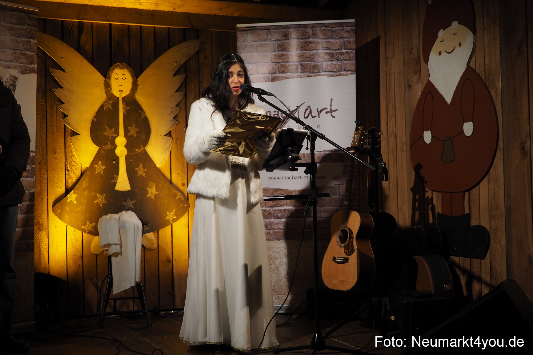 Weihnachtsmarkt Neumarkt 2016 0119