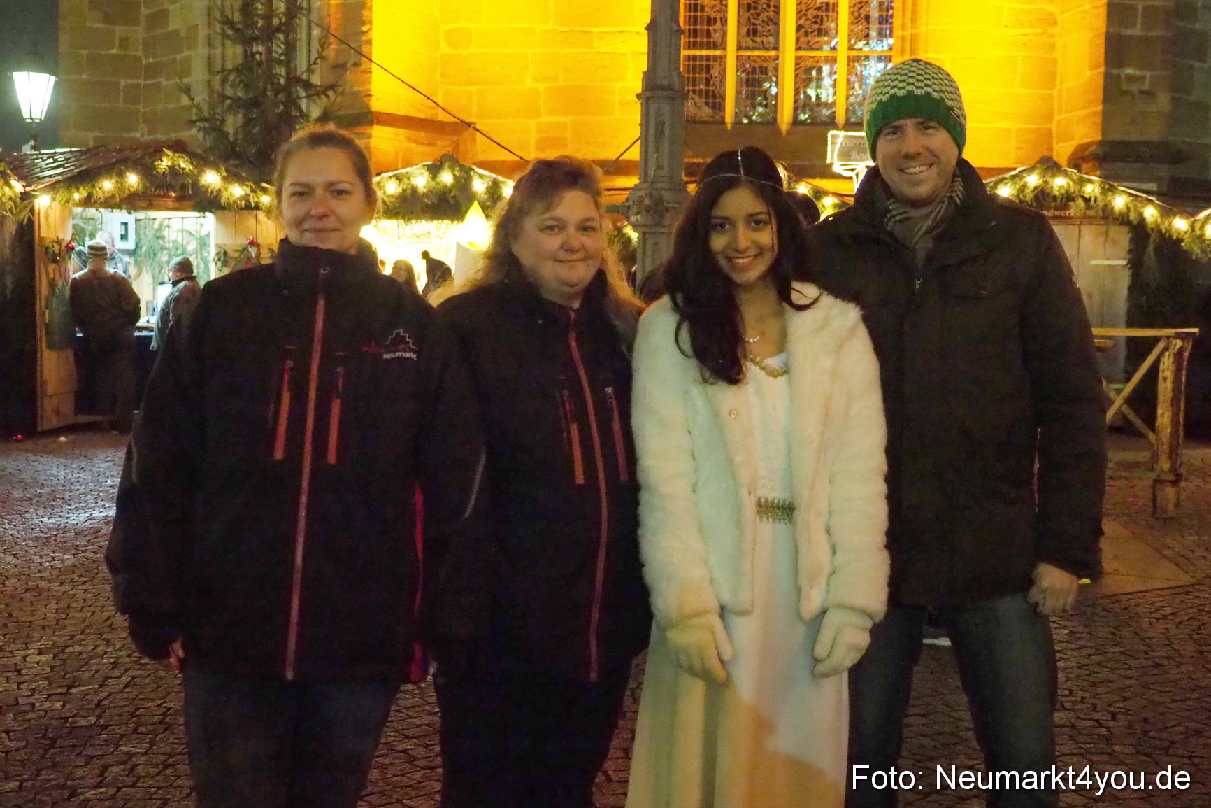 Weihnachtsmarkt Neumarkt 2016 0120
