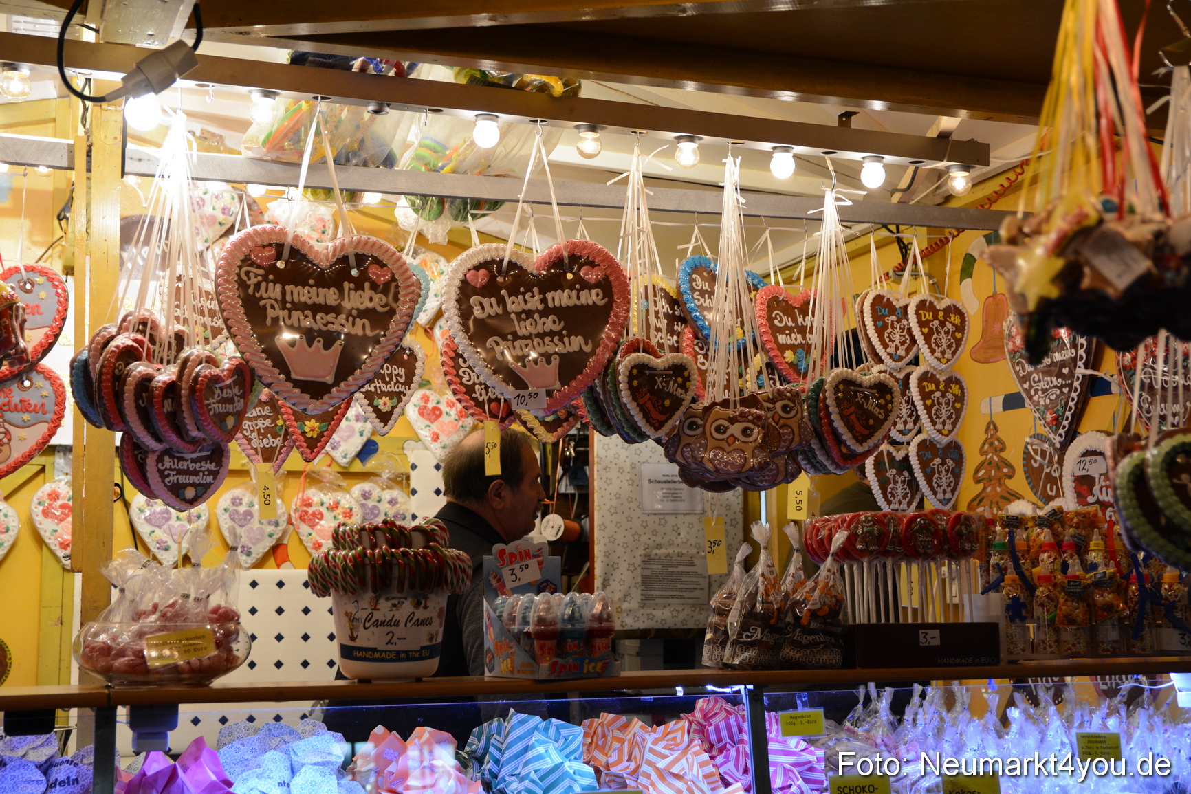 Weihnachtsmarkt Neumarkt Eroeffnung 241116 0033