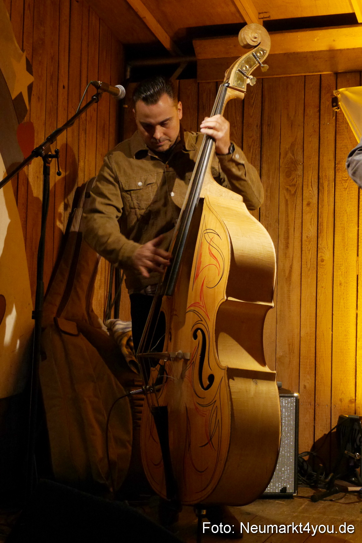 Weihnachtsmarkt Neumarkt Eroeffnung 241116 0080