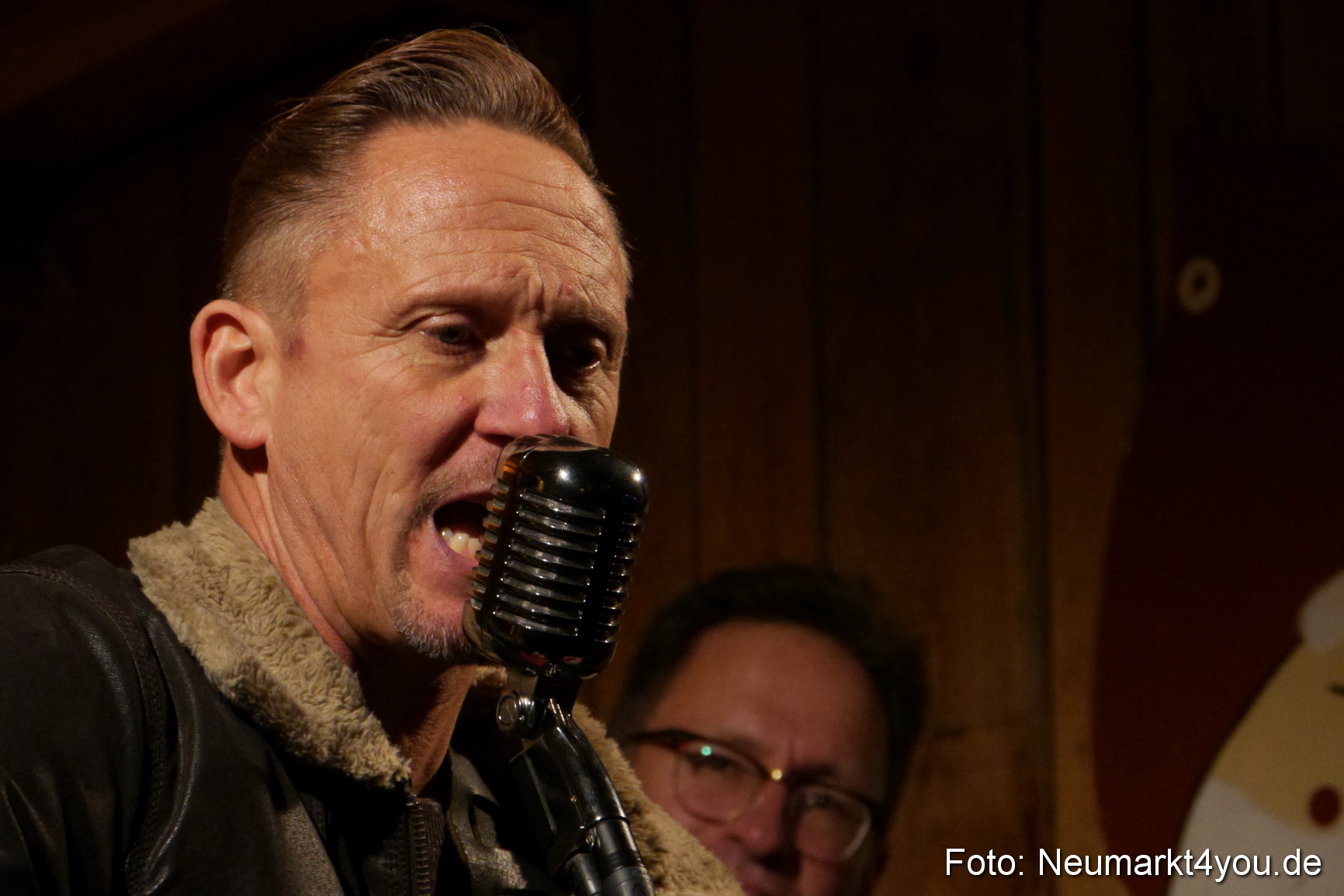 Weihnachtsmarkt Neumarkt Eroeffnung 241116 0082