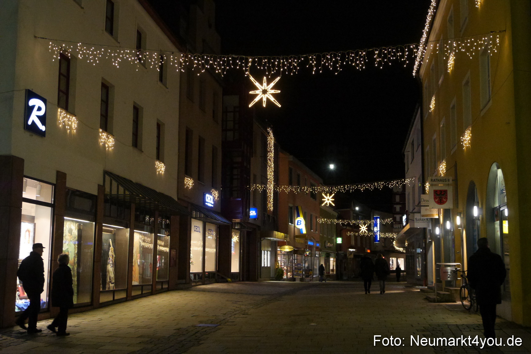 Weihnachtsmarkt Neumarkt Eroeffnung 241116 0085