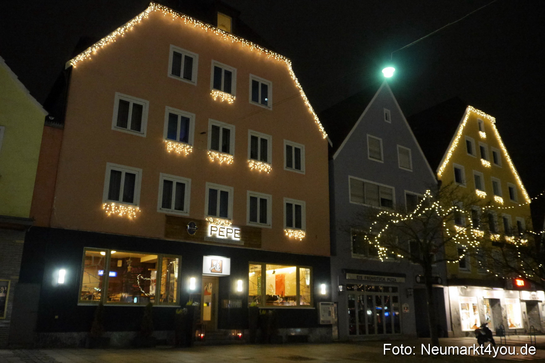 Weihnachtsmarkt Neumarkt Eroeffnung 241116 0093