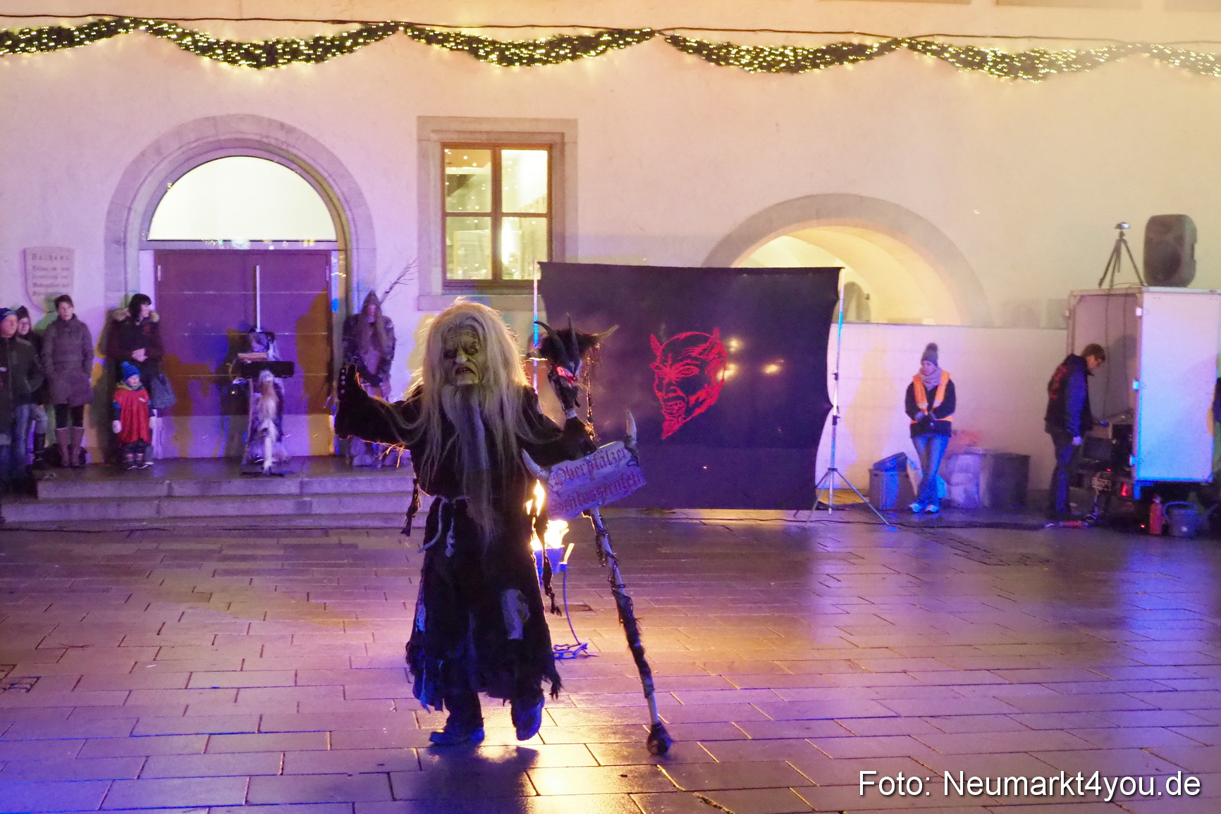 Oberpfaelzer Schlossteufeln Weihnachtsmarkt 181216 0003