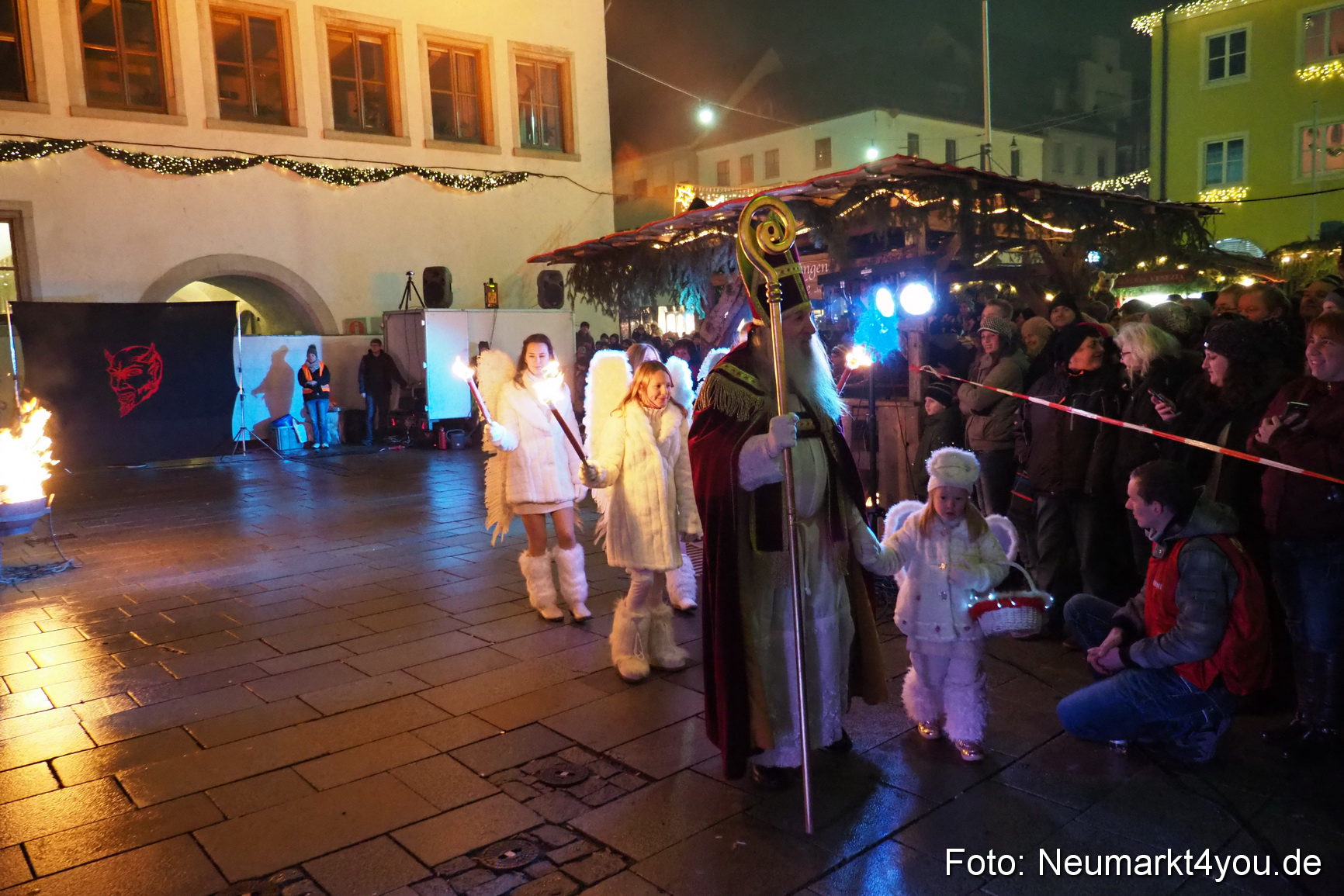 Oberpfaelzer Schlossteufeln Weihnachtsmarkt 181216 0006