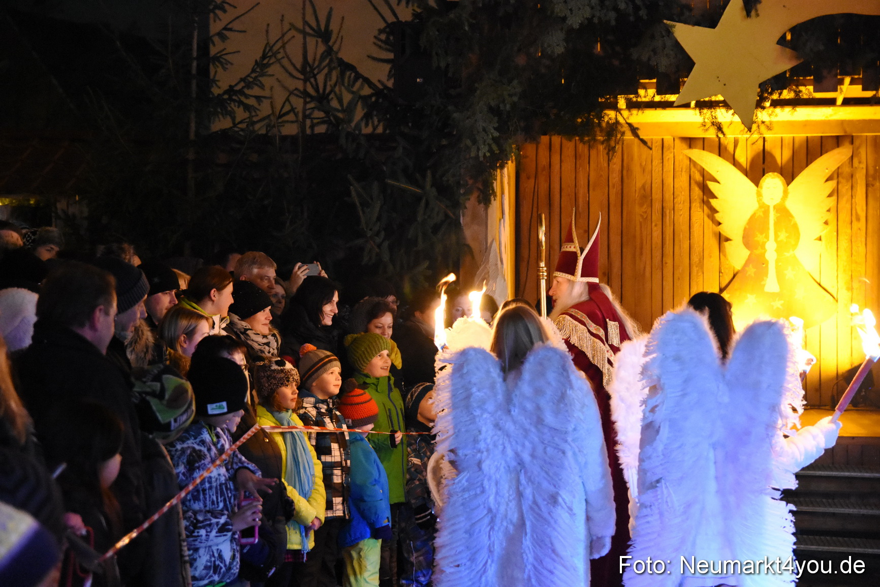 Oberpfaelzer Schlossteufeln Weihnachtsmarkt 181216 0015