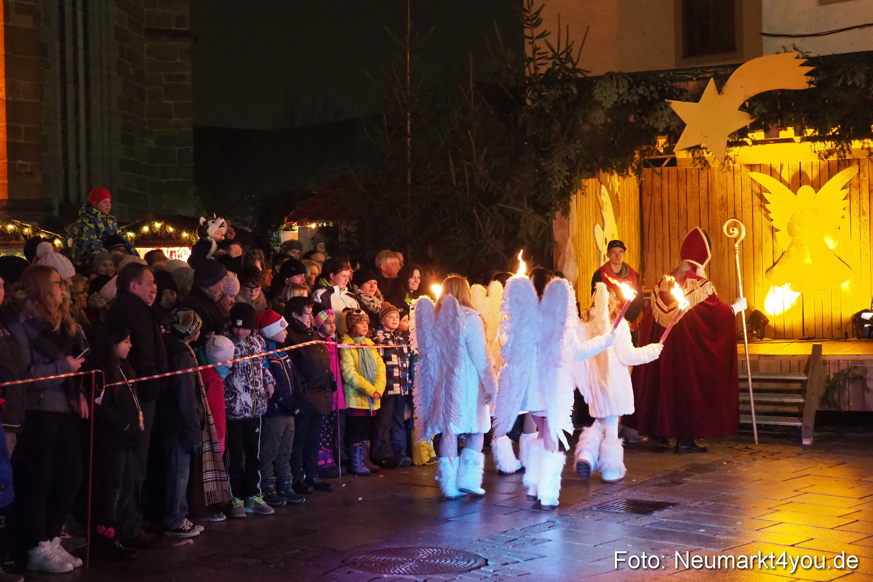 Oberpfaelzer Schlossteufeln Weihnachtsmarkt 181216 0016