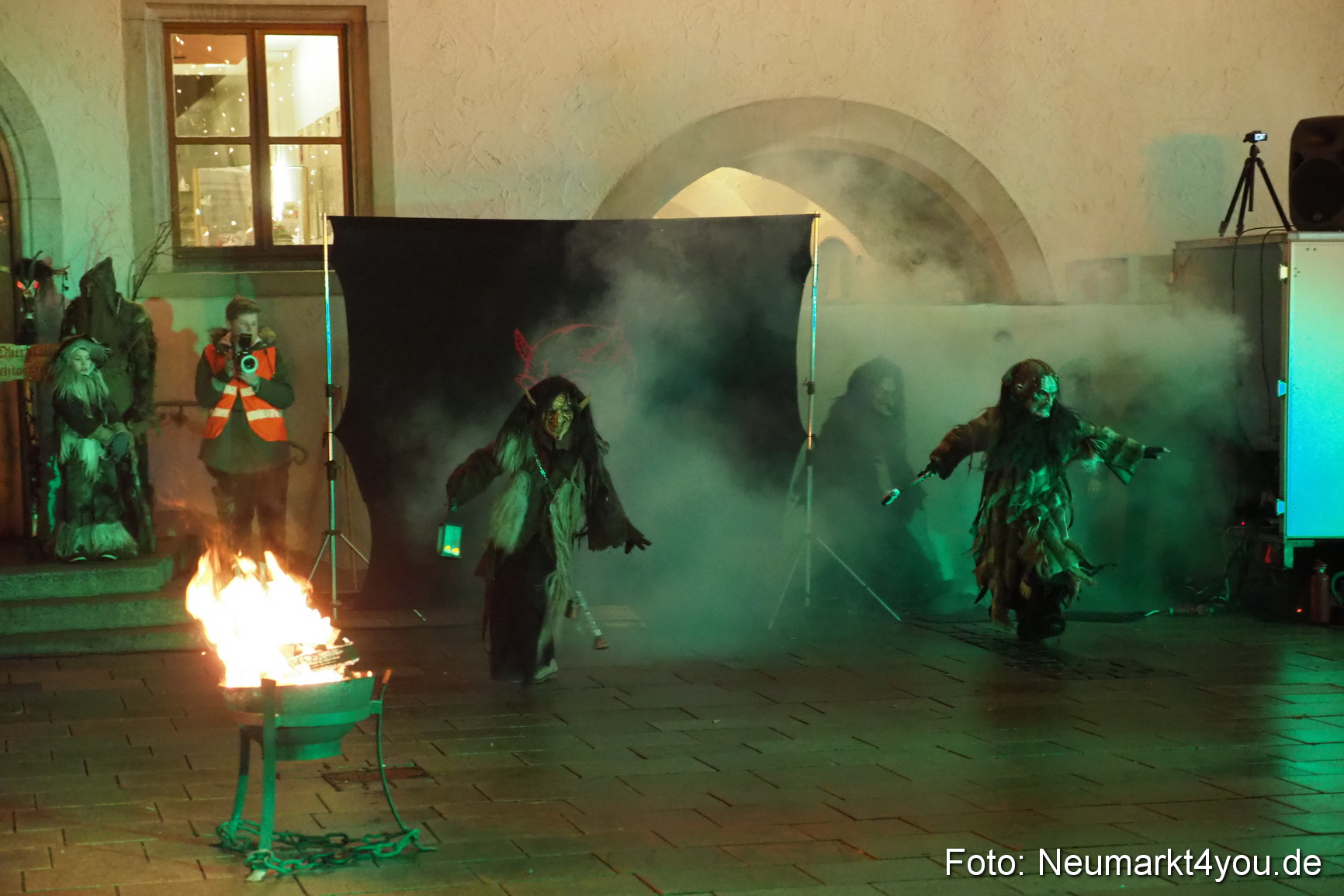 Oberpfaelzer Schlossteufeln Weihnachtsmarkt 181216 0020