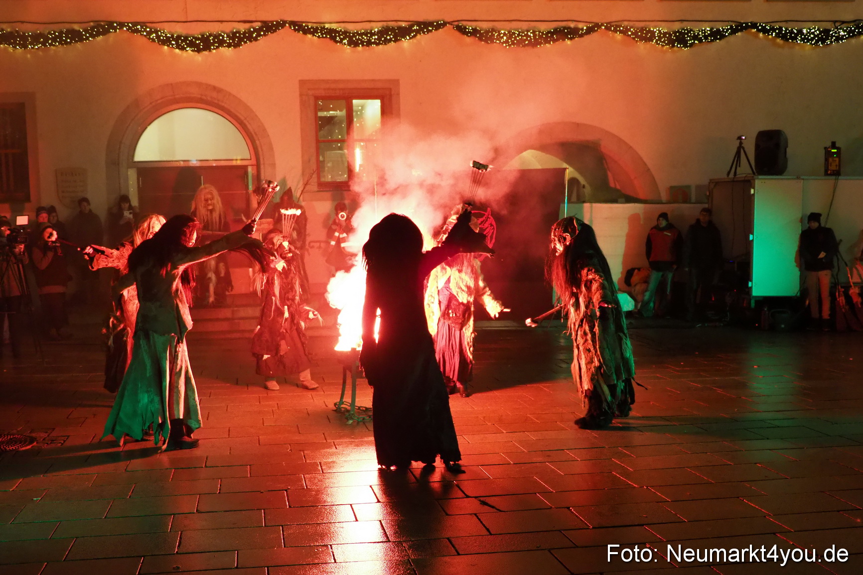 Oberpfaelzer Schlossteufeln Weihnachtsmarkt 181216 0023