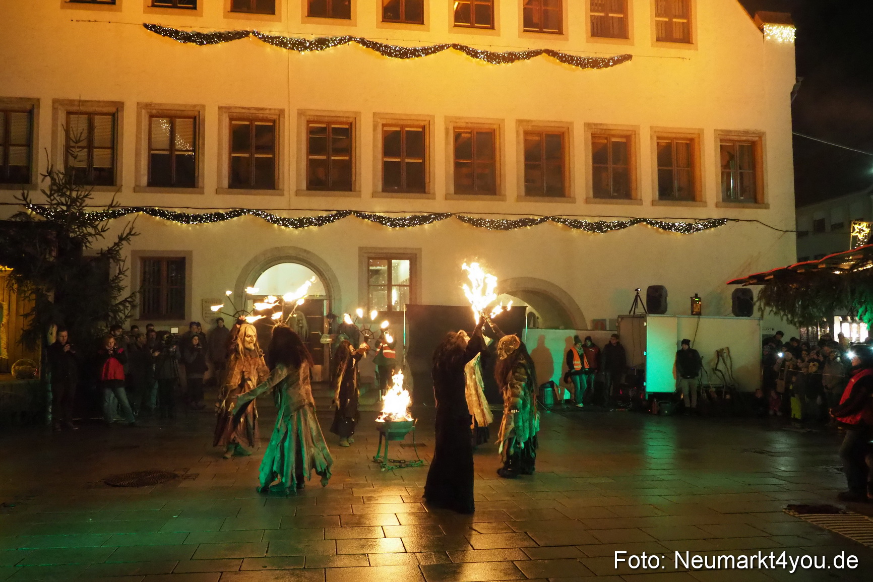 Oberpfaelzer Schlossteufeln Weihnachtsmarkt 181216 0024