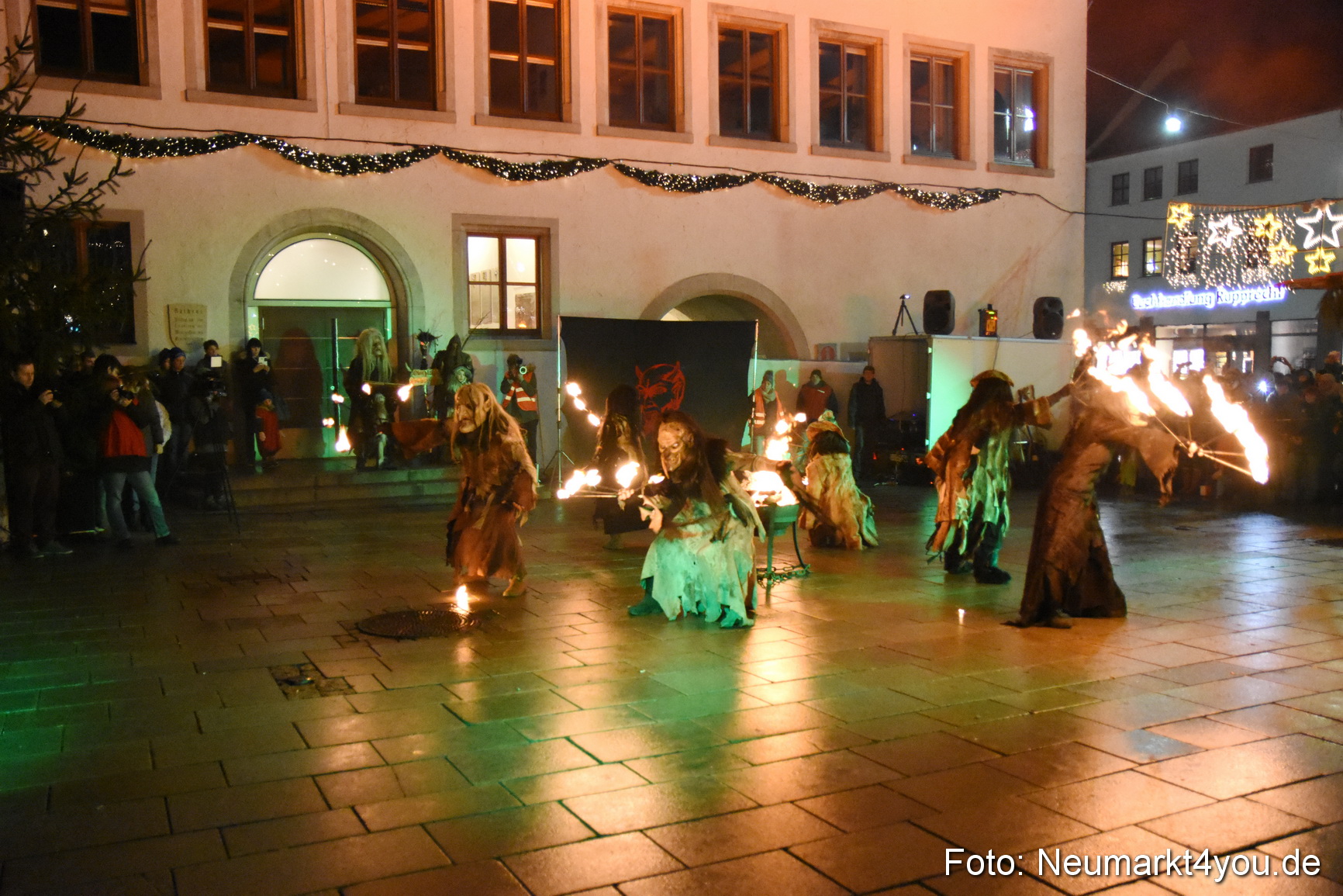 Oberpfaelzer Schlossteufeln Weihnachtsmarkt 181216 0025