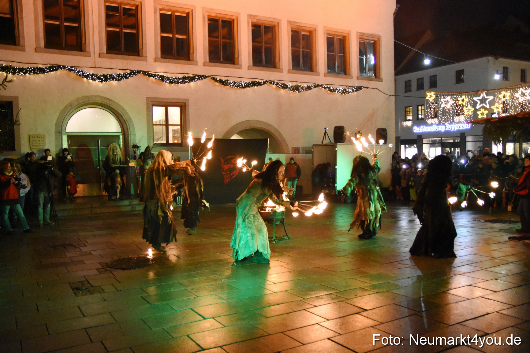 Oberpfaelzer Schlossteufeln Weihnachtsmarkt 181216 0027