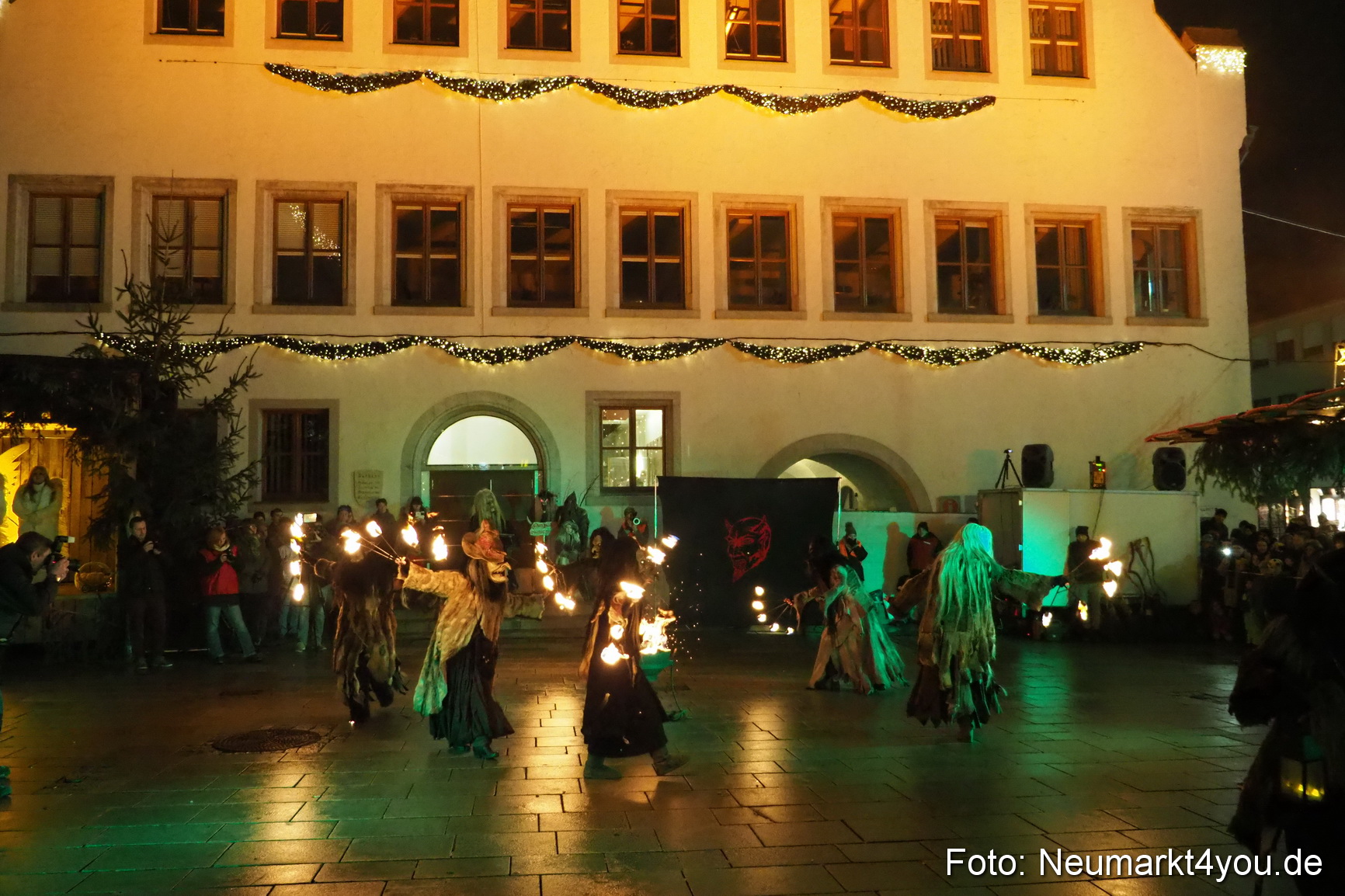Oberpfaelzer Schlossteufeln Weihnachtsmarkt 181216 0028