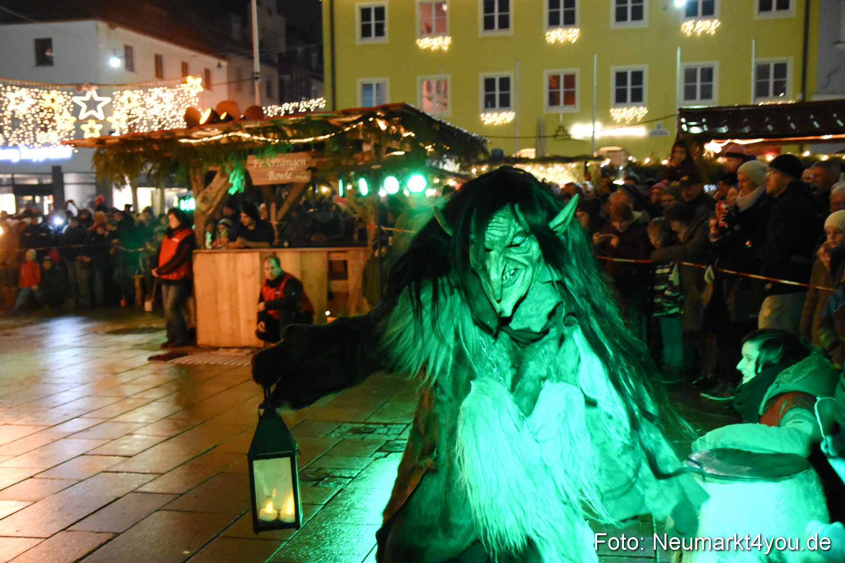 Oberpfaelzer Schlossteufeln Weihnachtsmarkt 181216 0029
