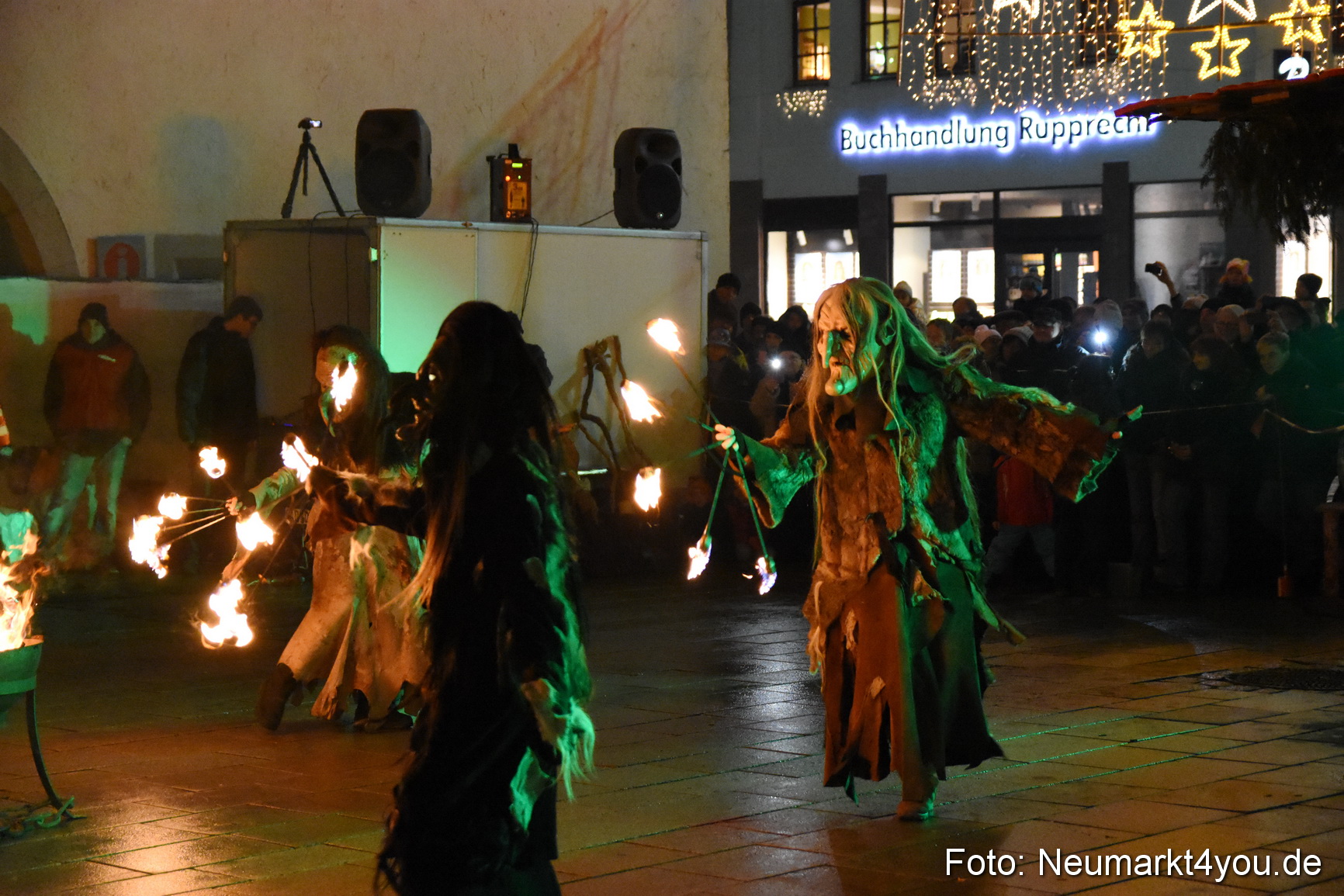Oberpfaelzer Schlossteufeln Weihnachtsmarkt 181216 0030
