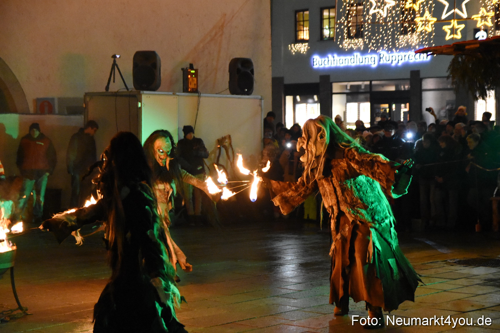 Oberpfaelzer Schlossteufeln Weihnachtsmarkt 181216 0032