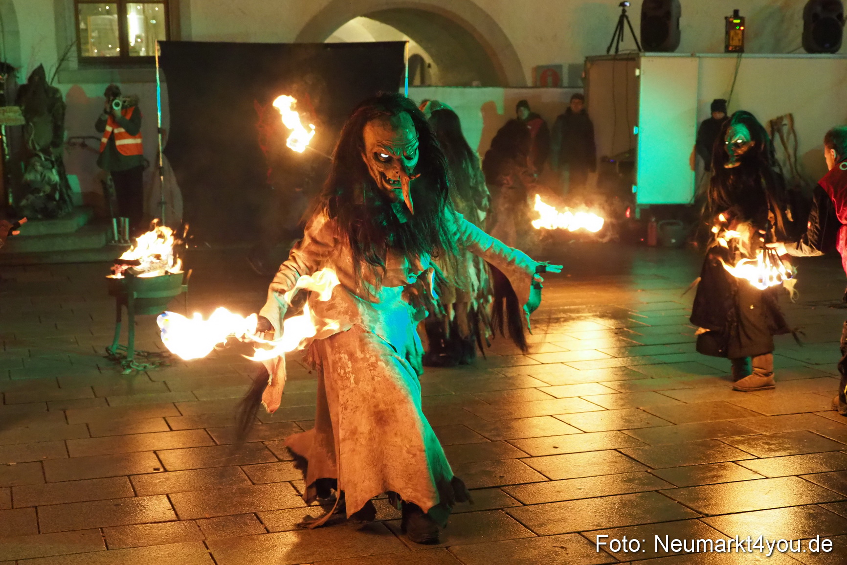 Oberpfaelzer Schlossteufeln Weihnachtsmarkt 181216 0038