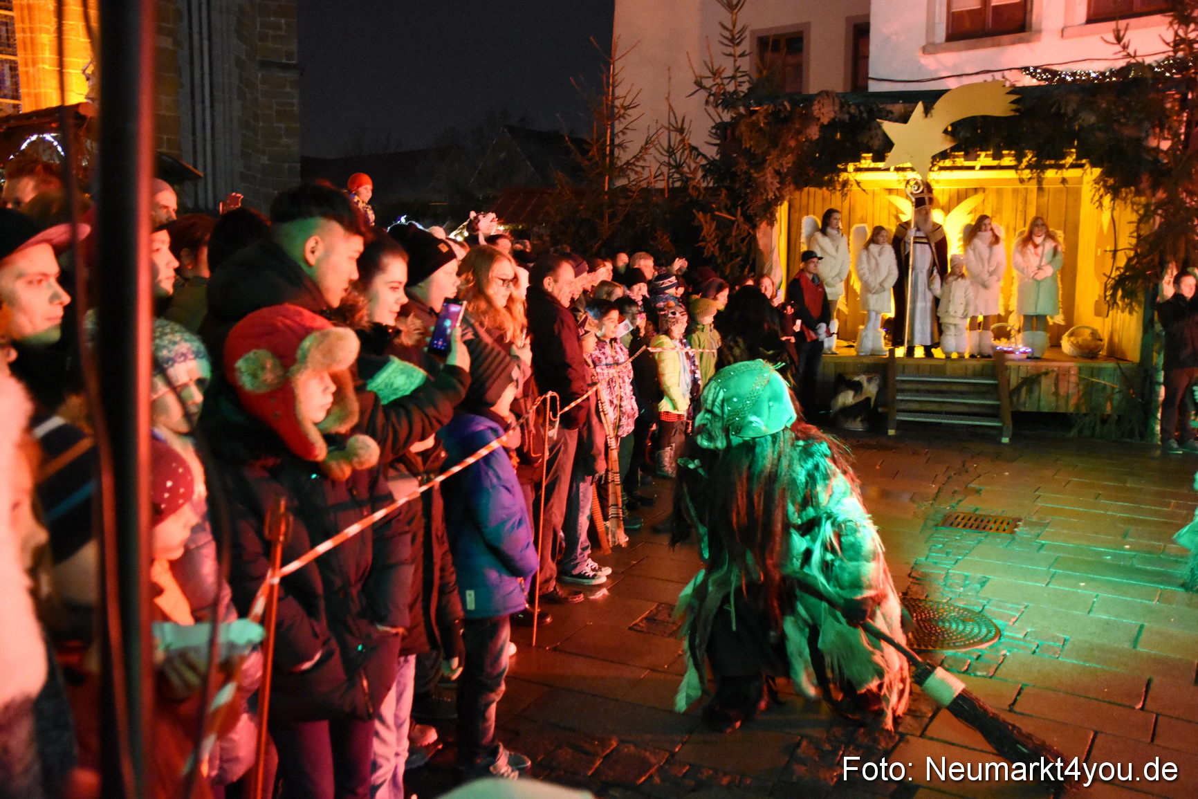 Oberpfaelzer Schlossteufeln Weihnachtsmarkt 181216 0042