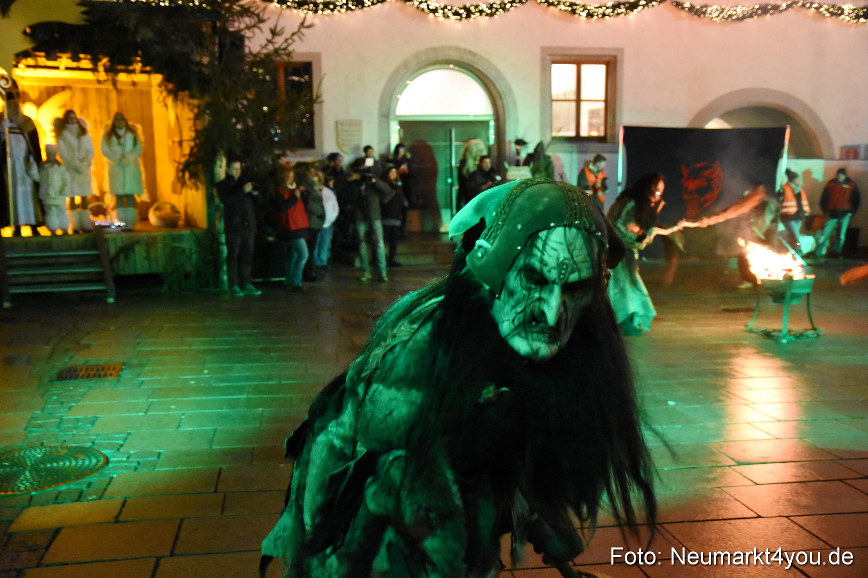 Oberpfaelzer Schlossteufeln Weihnachtsmarkt 181216 0043