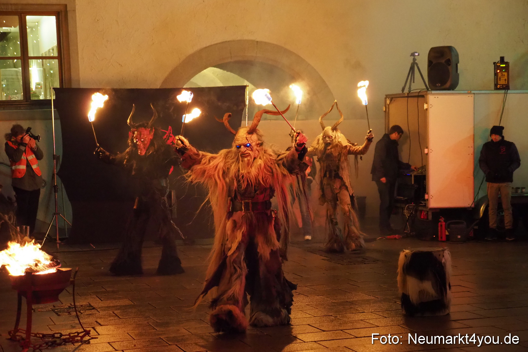 Oberpfaelzer Schlossteufeln Weihnachtsmarkt 181216 0049