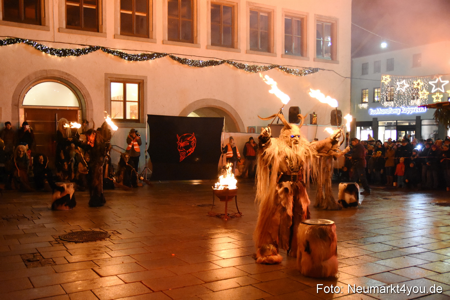 Oberpfaelzer Schlossteufeln Weihnachtsmarkt 181216 0051