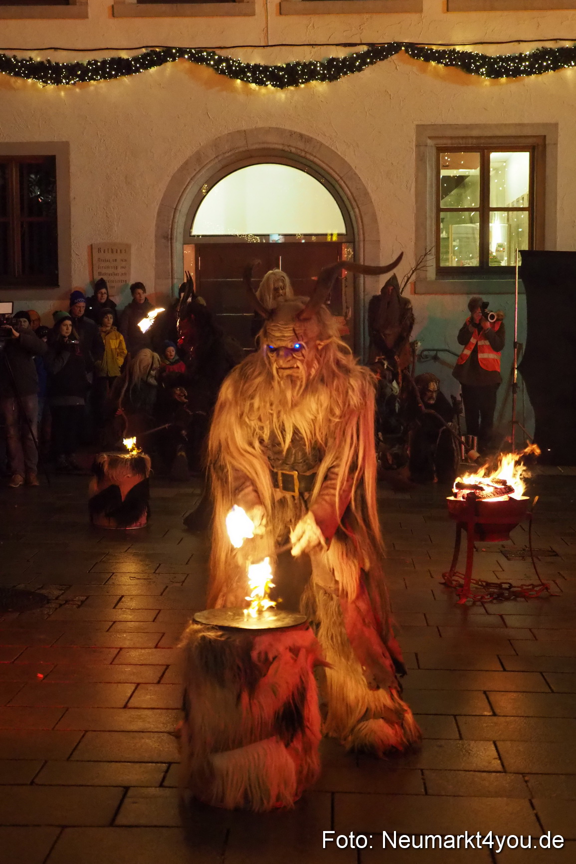 Oberpfaelzer Schlossteufeln Weihnachtsmarkt 181216 0053