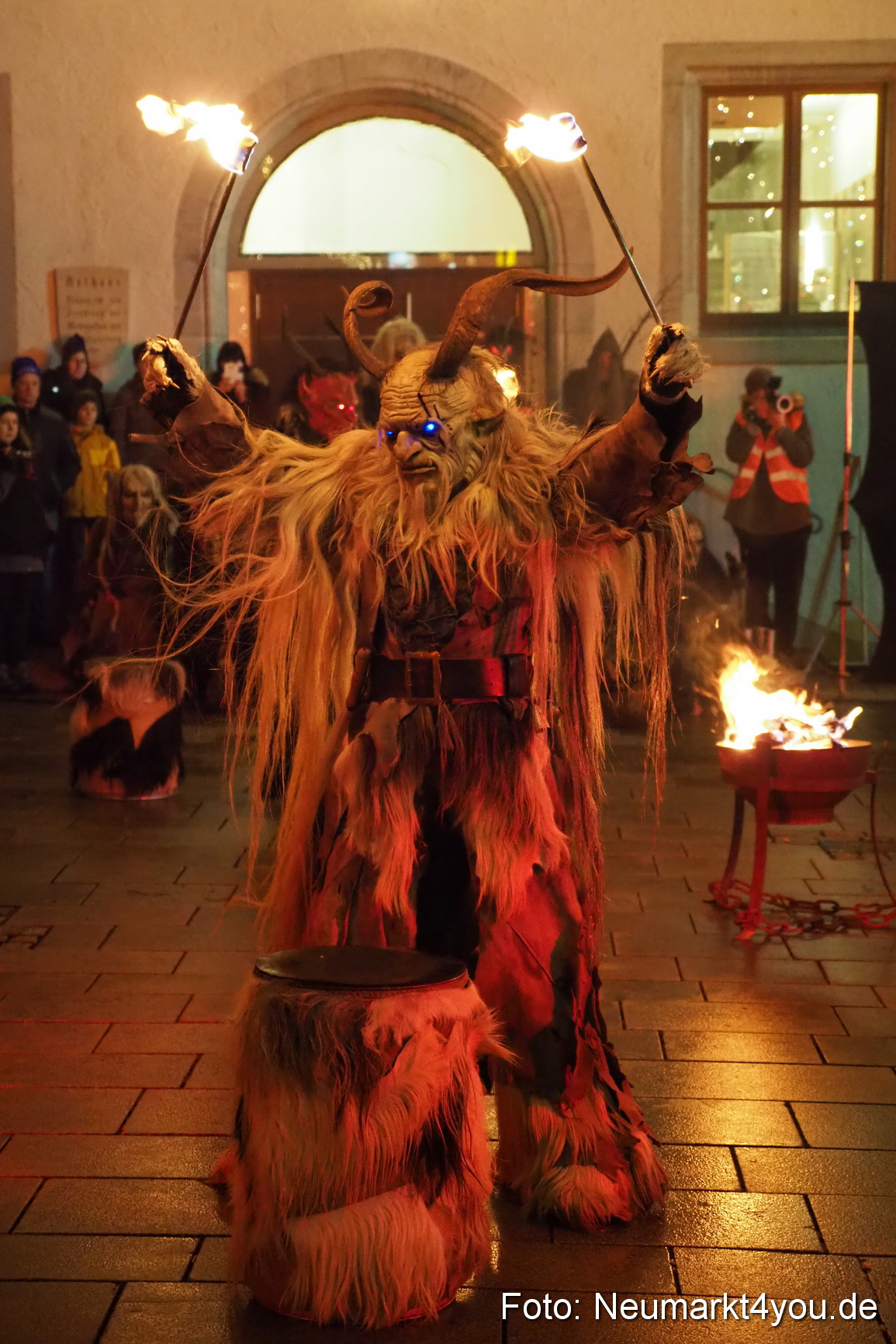 Oberpfaelzer Schlossteufeln Weihnachtsmarkt 181216 0056
