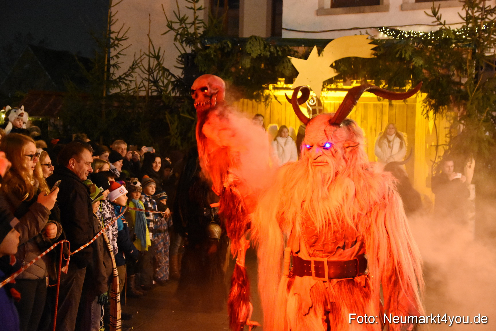 Oberpfaelzer Schlossteufeln Weihnachtsmarkt 181216 0075