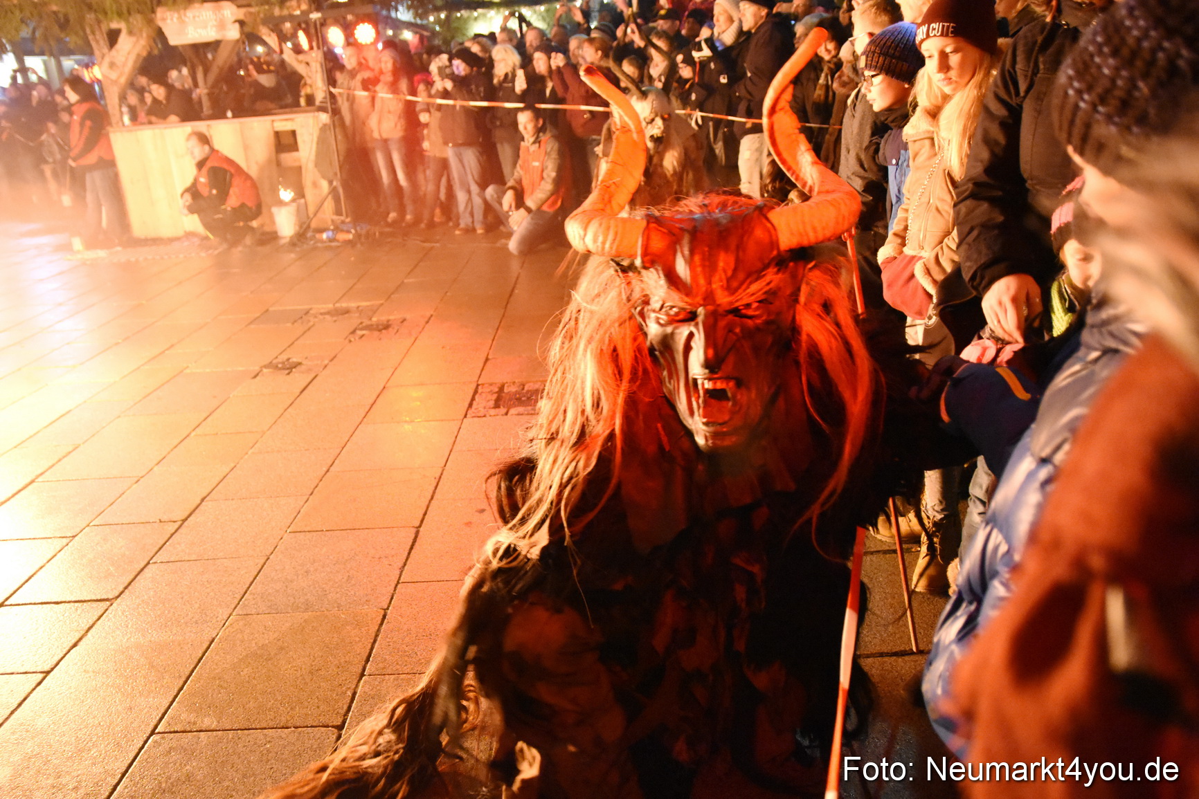 Oberpfaelzer Schlossteufeln Weihnachtsmarkt 181216 0077