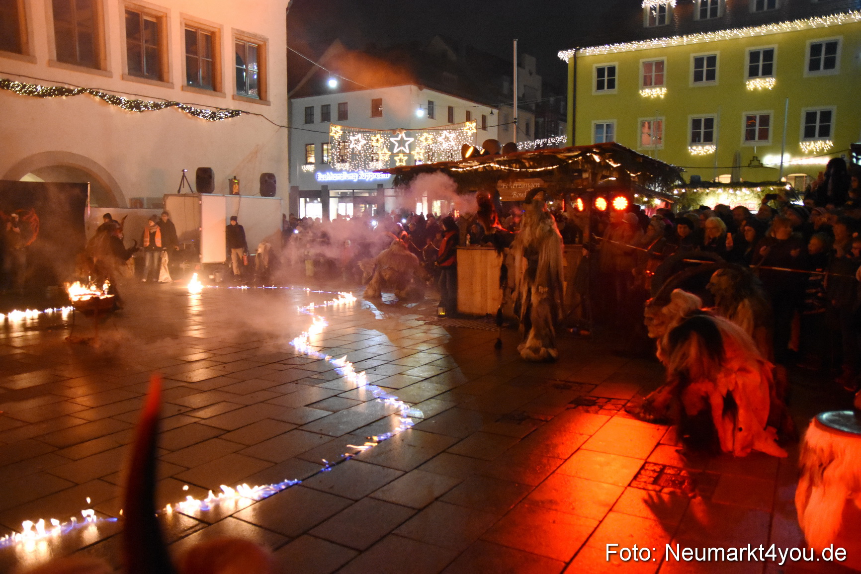 Oberpfaelzer Schlossteufeln Weihnachtsmarkt 181216 0096