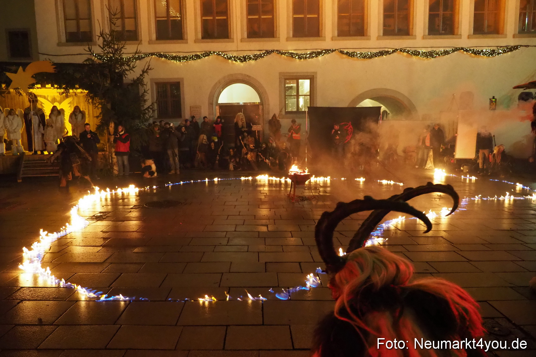 Oberpfaelzer Schlossteufeln Weihnachtsmarkt 181216 0097