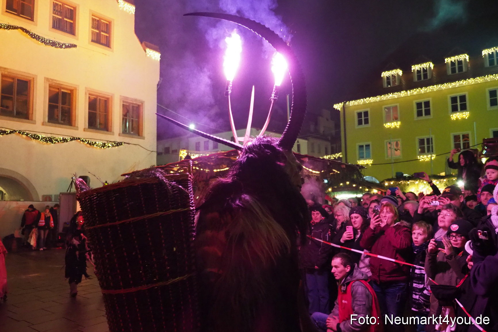 Oberpfaelzer Schlossteufeln Weihnachtsmarkt 181216 0110