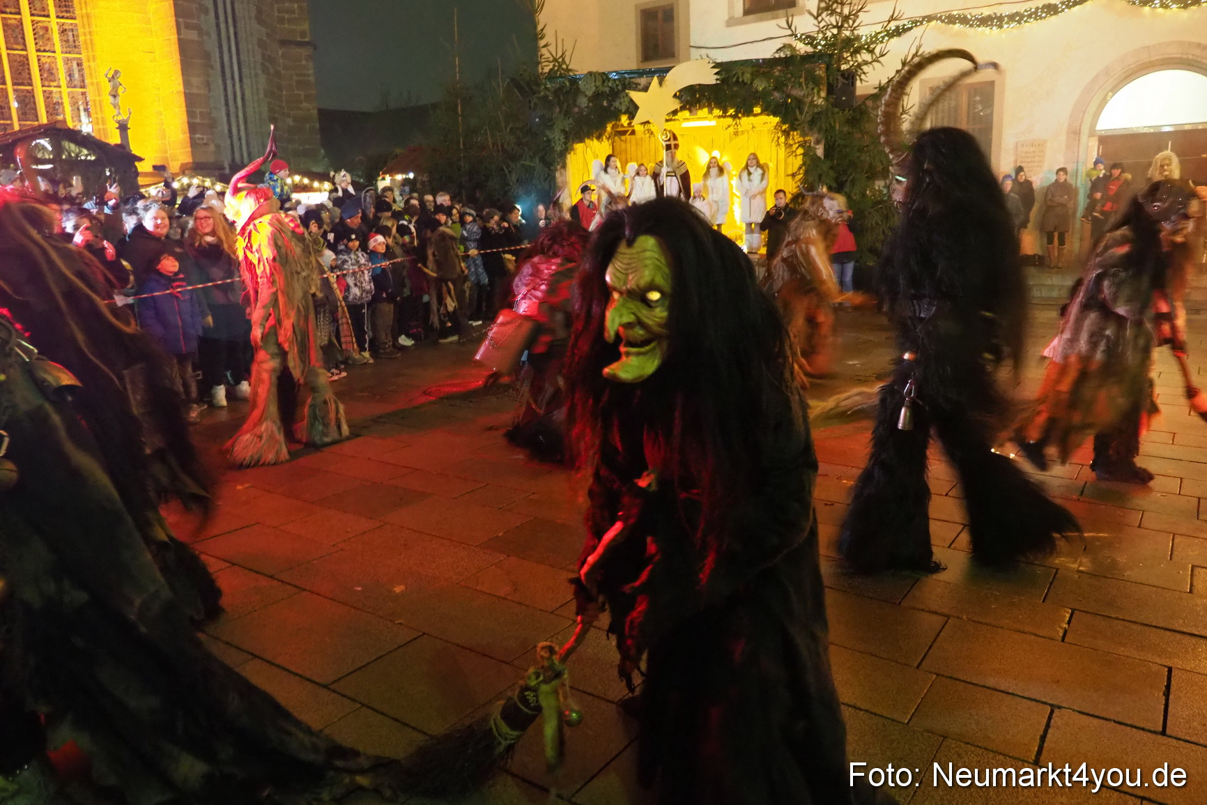 Oberpfaelzer Schlossteufeln Weihnachtsmarkt 181216 0111