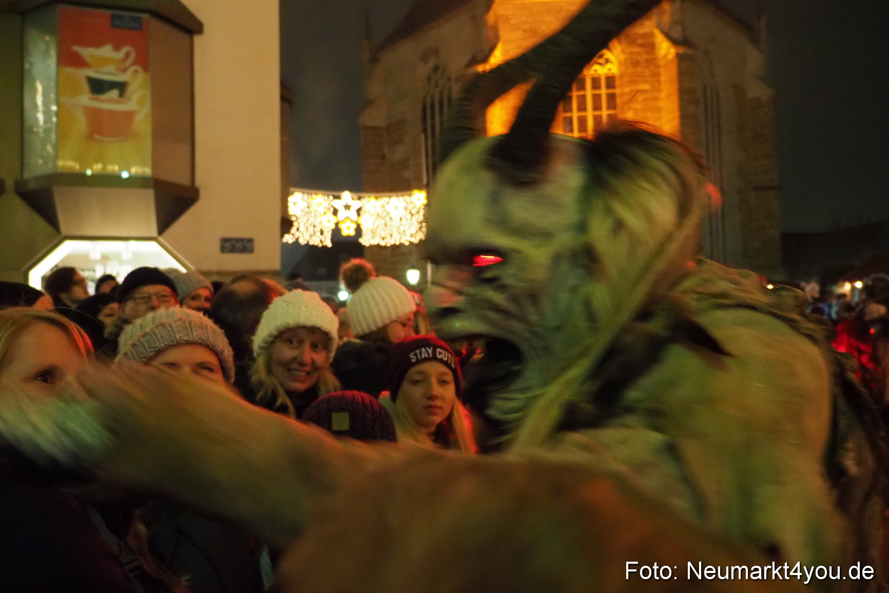Oberpfaelzer Schlossteufeln Weihnachtsmarkt 181216 0114