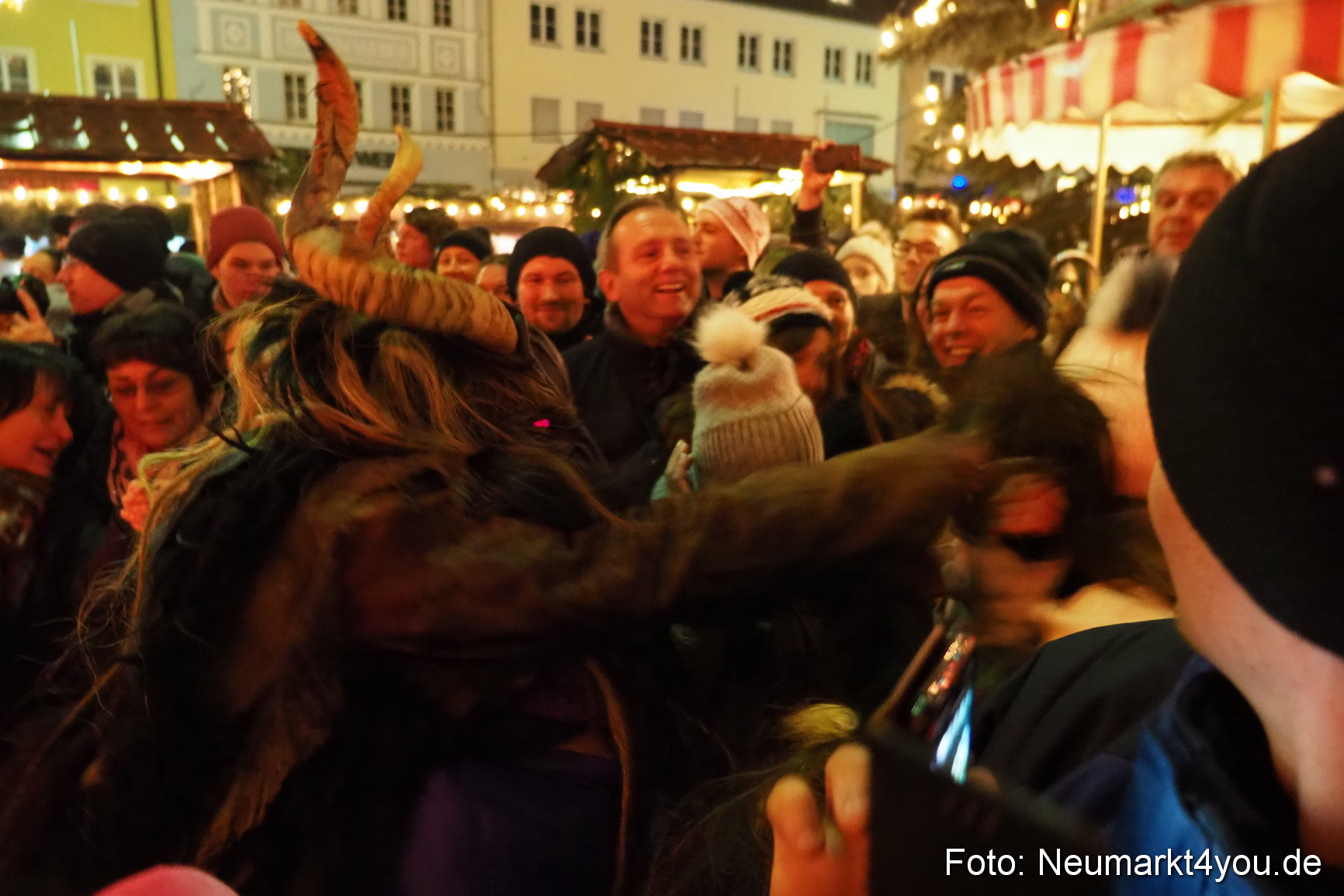 Oberpfaelzer Schlossteufeln Weihnachtsmarkt 181216 0119
