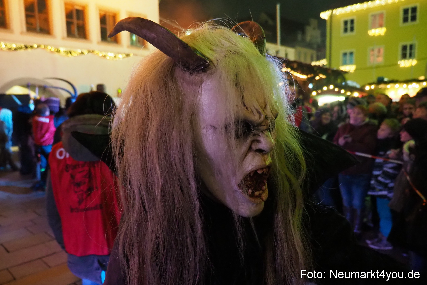 Oberpfaelzer Schlossteufeln Weihnachtsmarkt 181216 0131