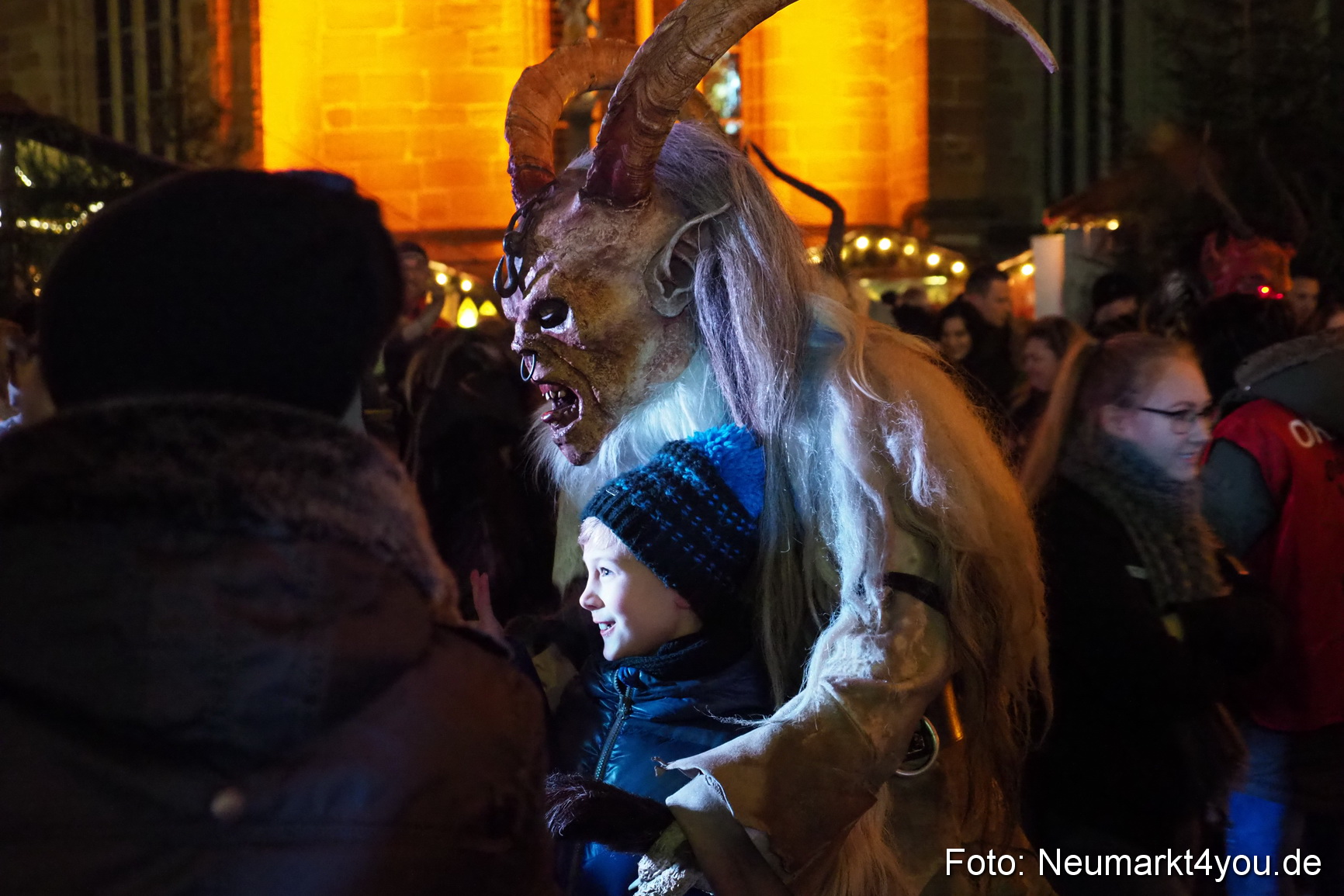 Oberpfaelzer Schlossteufeln Weihnachtsmarkt 181216 0142