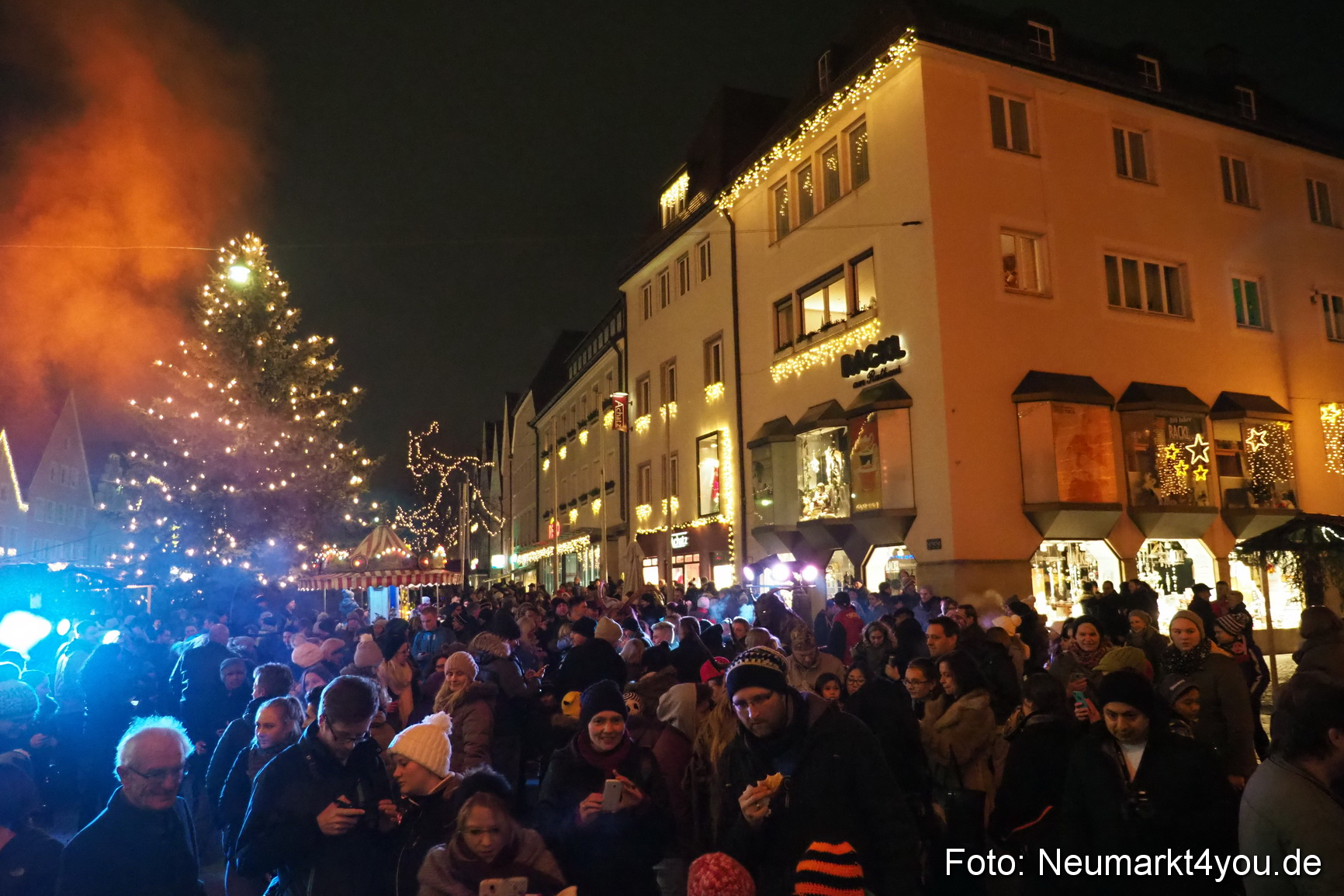 Oberpfaelzer Schlossteufeln Weihnachtsmarkt 181216 0145