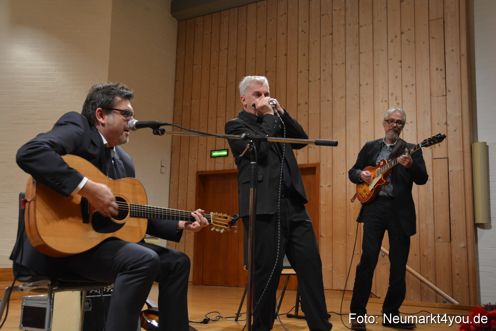 Weihnachtssitzung Stadtrat Neumarkt 151216 0004