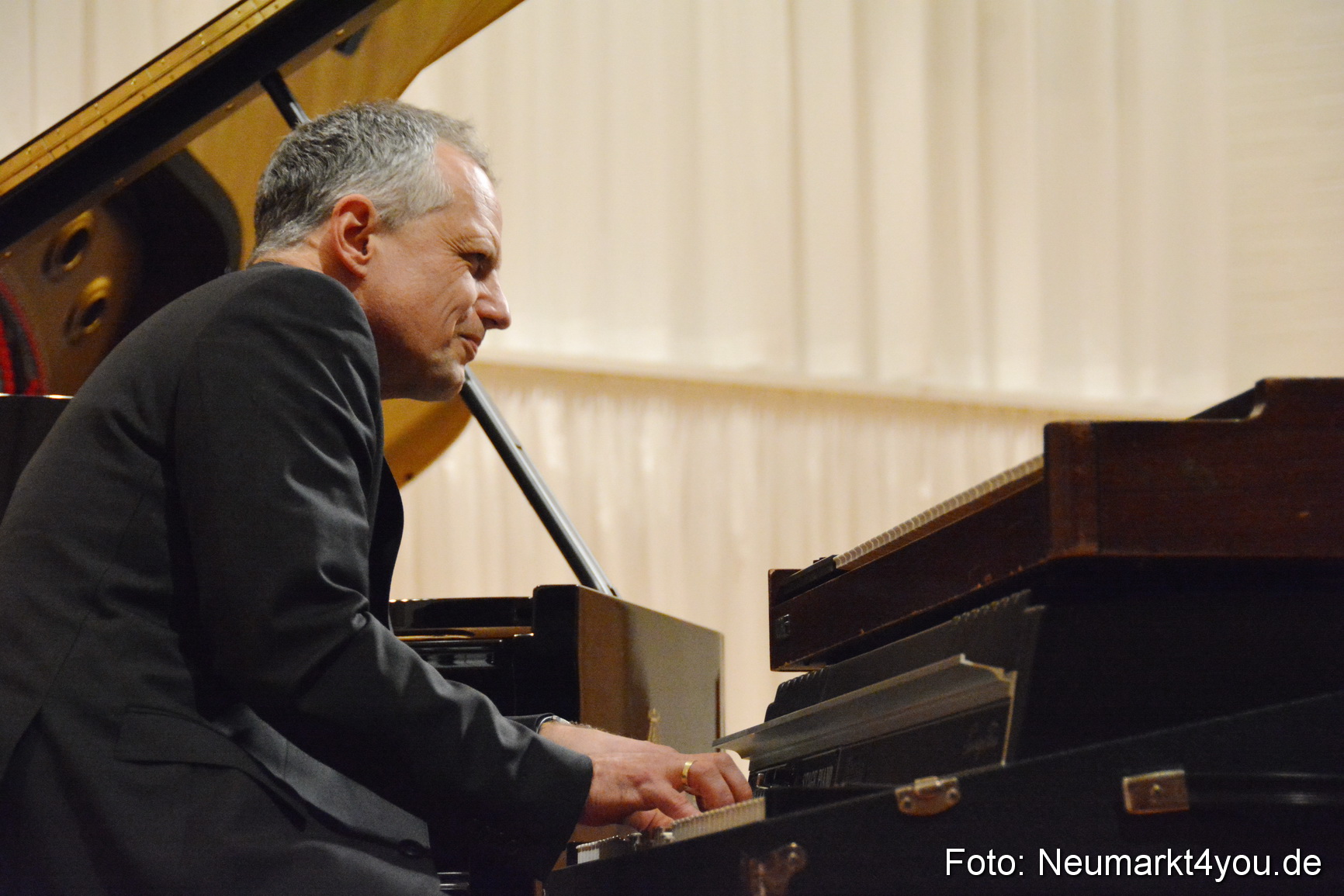 Weihnachtssitzung Stadtrat Neumarkt 151216 0008