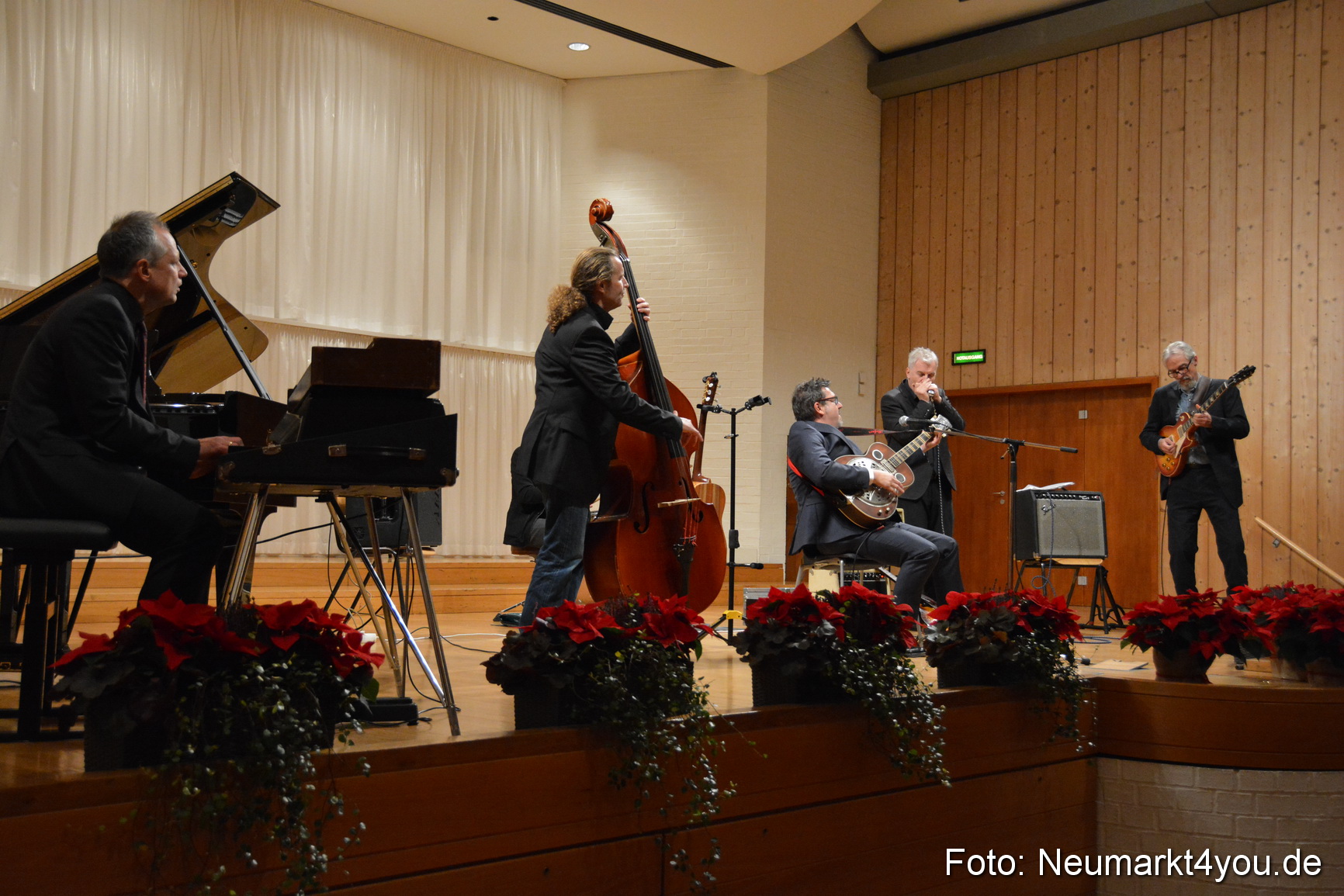 Weihnachtssitzung Stadtrat Neumarkt 151216 0009