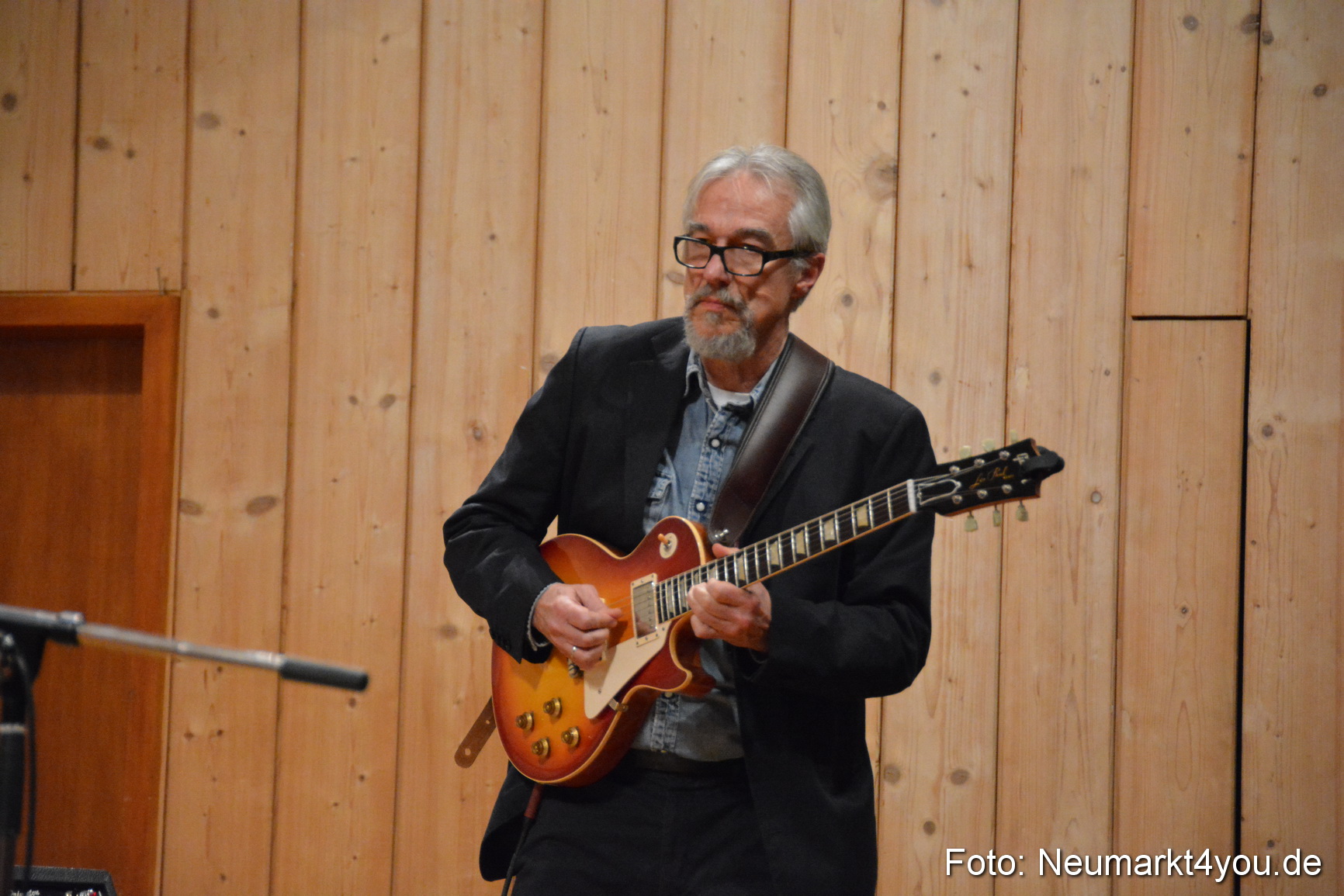 Weihnachtssitzung Stadtrat Neumarkt 151216 0010